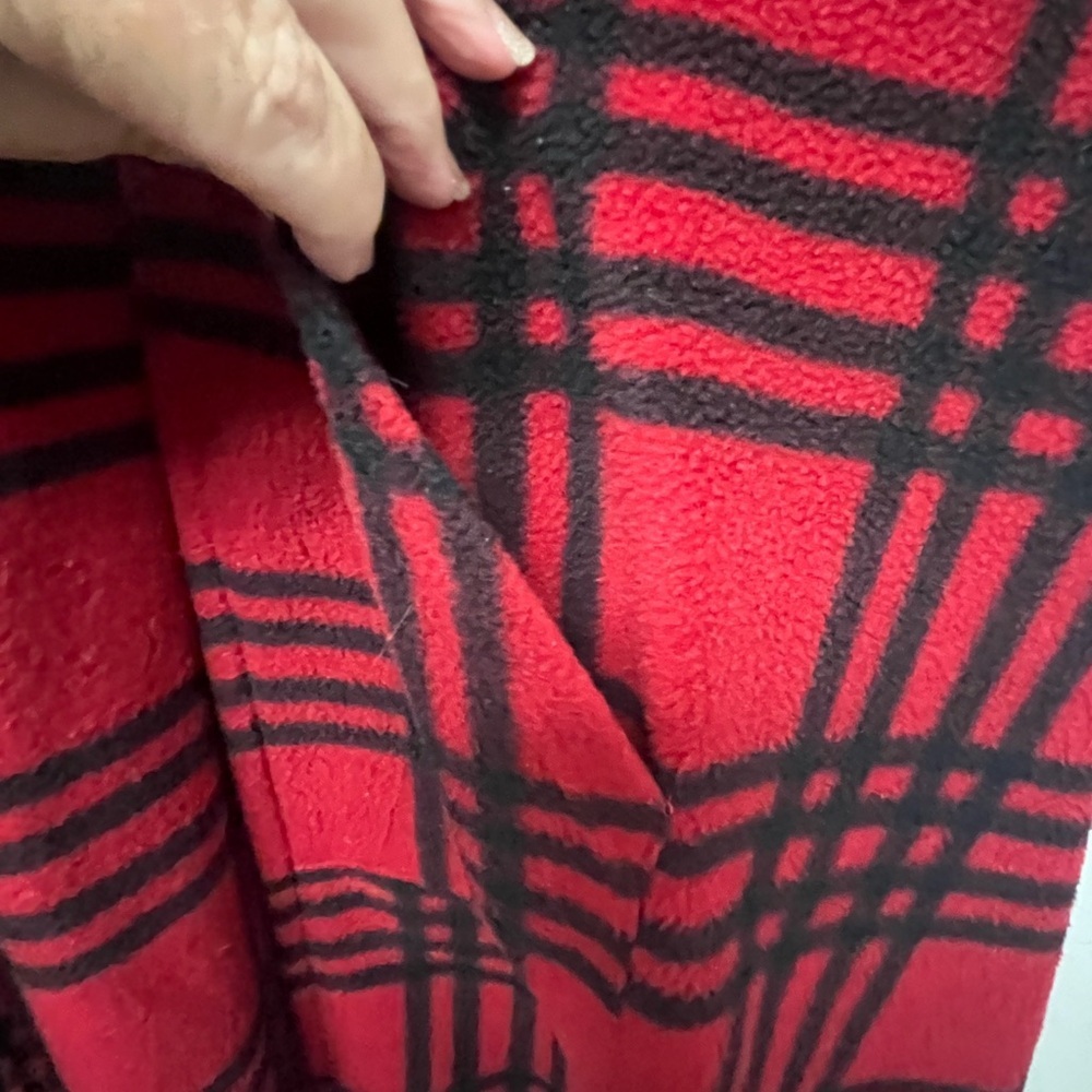 Moda Red and Black Plaid Poncho with Hood and Pockets - Picture 7 of 9